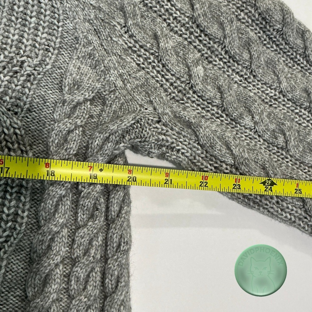 EXPRESS Cable Knit Turtleneck Sweater Gray Size M – Conscious Edit - Picture 6 of 9